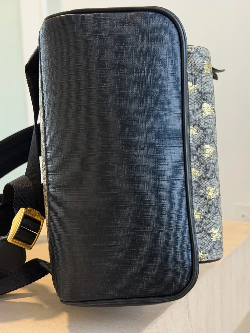 Gucci GG Supreme Bee Backpack